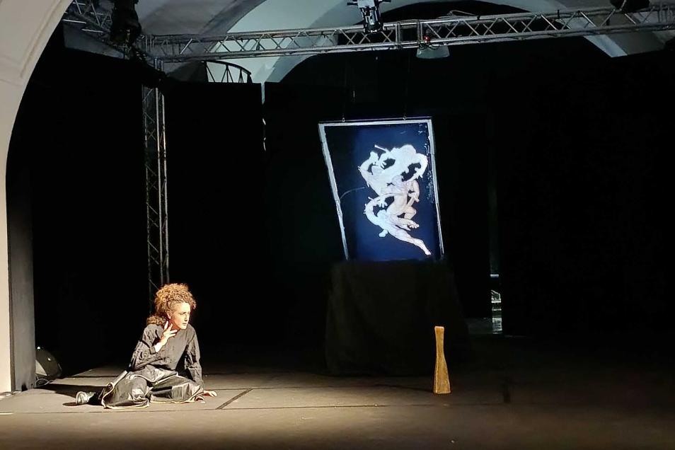 Giorgia Coco in “VIRTUA*RT, trame per una performance intermediale”